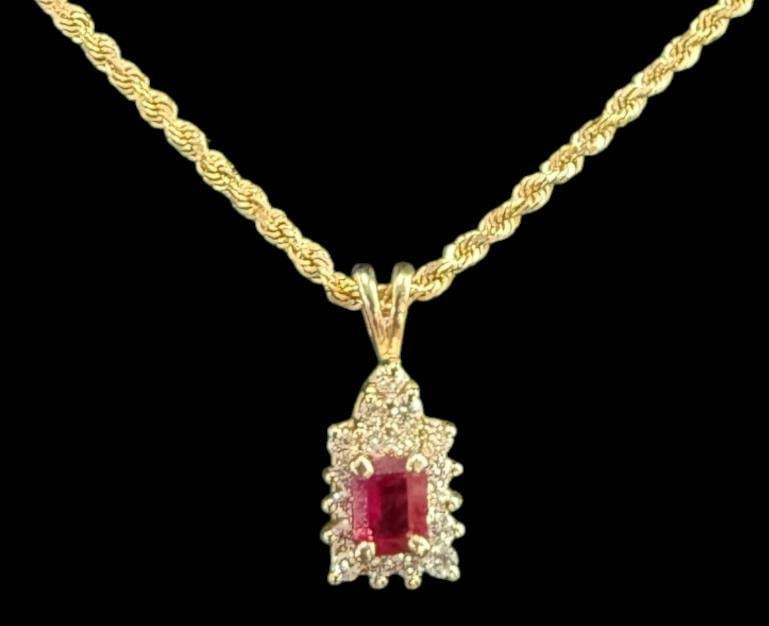 14k Gold Necklace with Pendant (1 of 5)