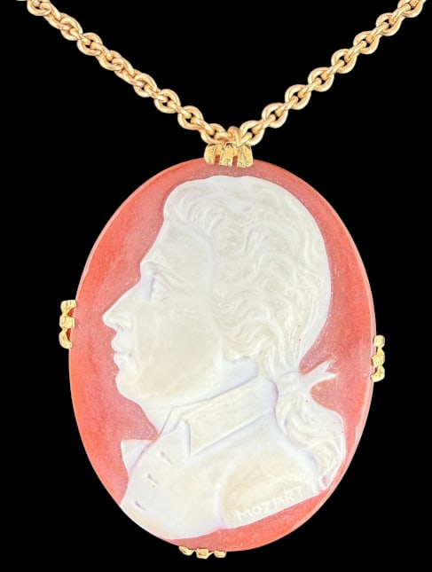 Carved Cameo of Mozart with 14k Gold Chain: Carved Cameo of Mozart set in 14k gold with 14k Gold Chain. Chain approx. 6.3 grams. Clasp to pendant approx. 8.5 inches.