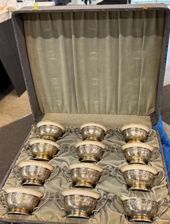 12 Schofield Baltimore Repousse Bouillon Set - 4