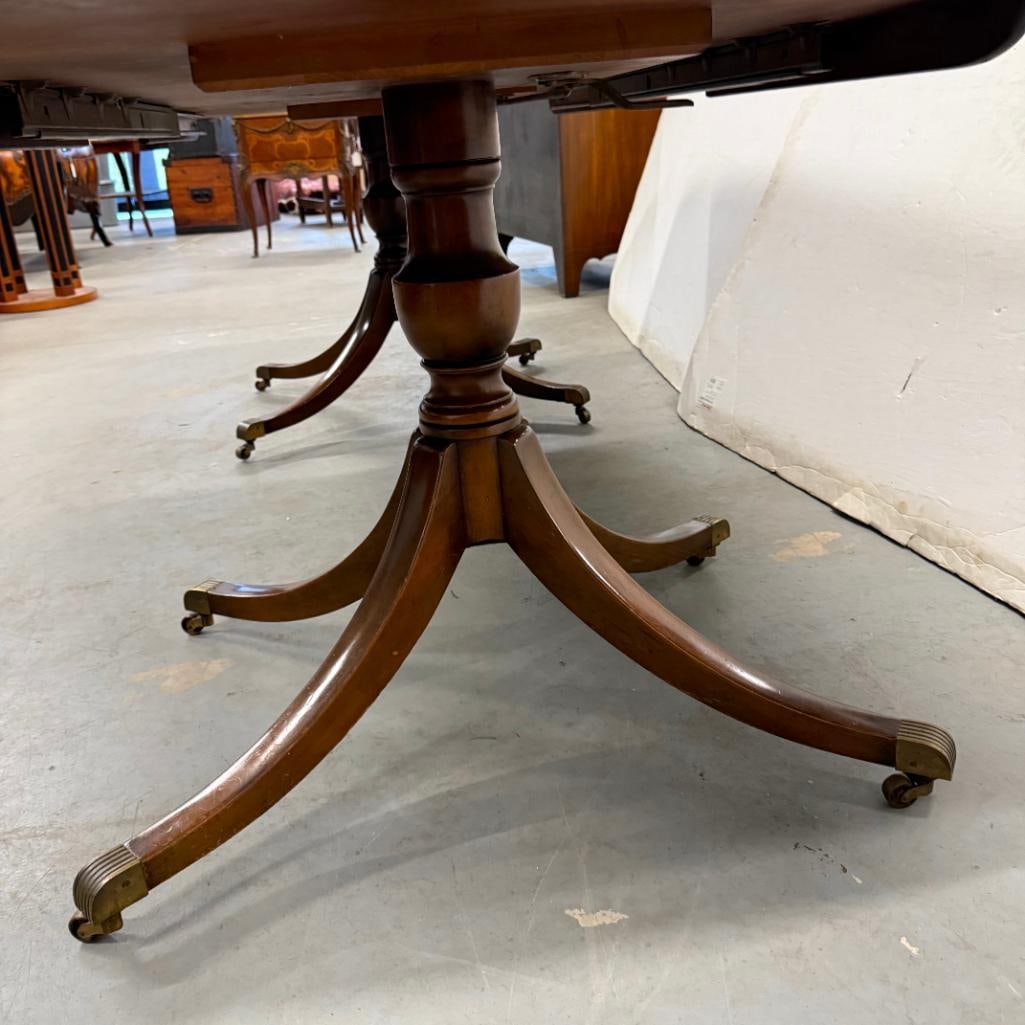 Regency Style inlaid dining table - 8