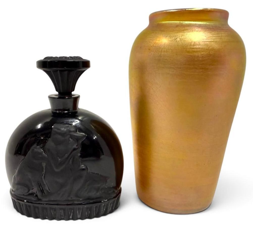 1920's Moiret Circe Perfume and Quezal Vase: 1920's Moiret Circe Perfume bottle and Quezal Vase. Vase approx. 4.5 x 2.5 x 2.5 inches. Bottle approx. 3.5 x 2.5 x 2 inches.