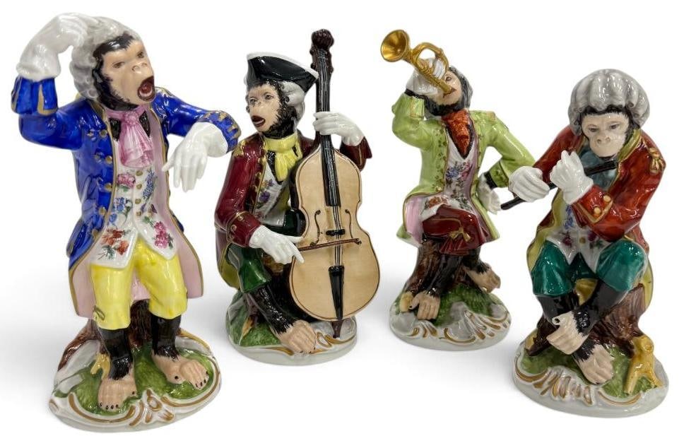 4 Capodimonte Monkey Musicians (1 of 16)