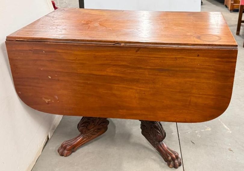 Federal Walnut drop leaf table - 6