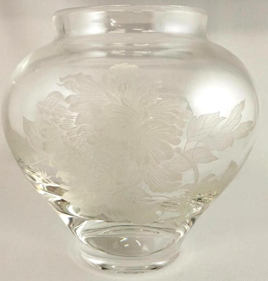 Steuben Art Glass Etched Vase (1 of 13)