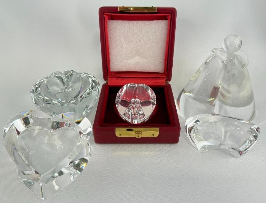 Steuben Art Glass Hearts and Embrace Paperweights: Steuben Art Glass Hearts and Embrace Paperweights. 5 pieces. Embrace approx. 4.5 x 4.5 x 2.5 inches.