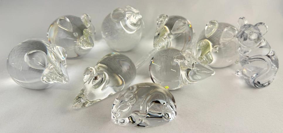 9 Steuben Art Glass Mice Paperweights: 9 Steuben Art Glass Mice Paperweights. Largest approx. 6 inches long.