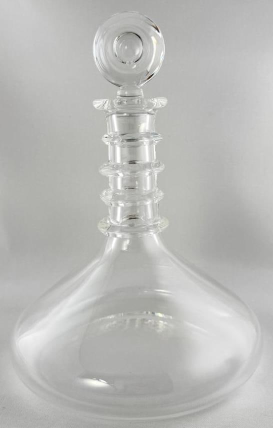 Steuben Art Glass Ships Decanter: Steuben Art Glass Ships Decanter. Approx. 10 x 6.5 x 6.5 inches.