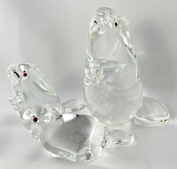 3 Steuben Art Glass Beaver Paperweights (1 of 9)