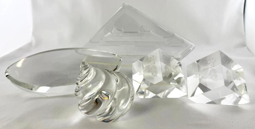 5 Steuben Art Glass Paperweights (1 of 8)