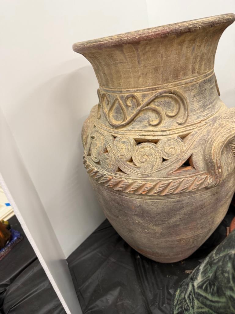 4 Pottery Vases - 8