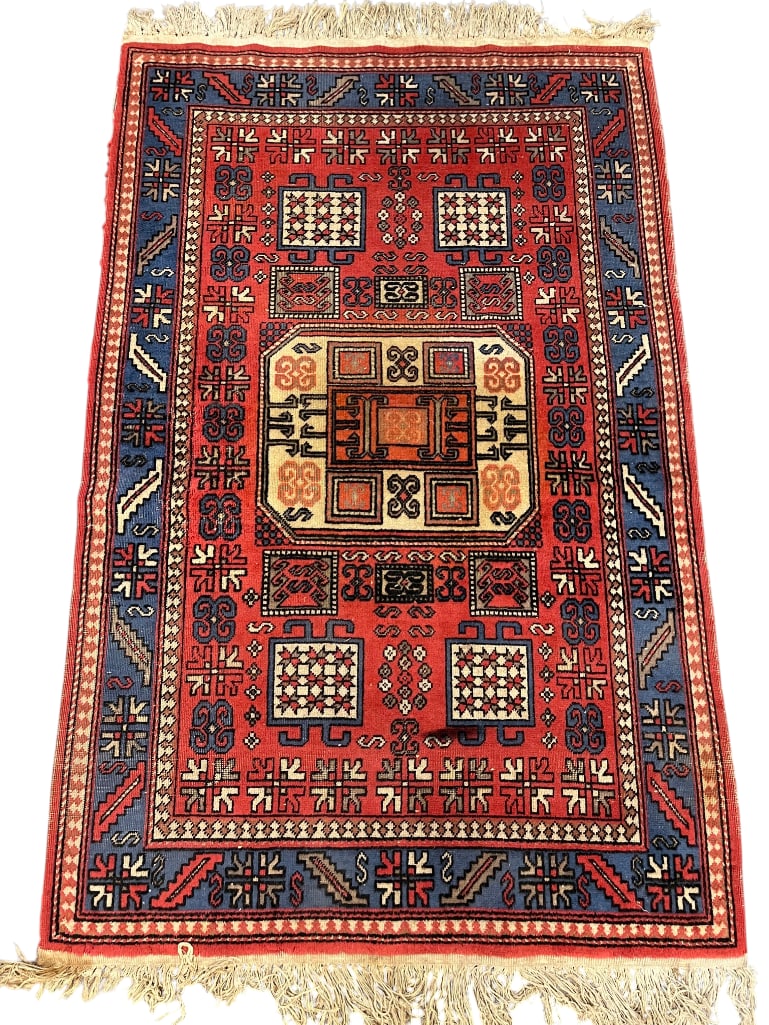 Decorative Antique Oriental rug (1 of 6)