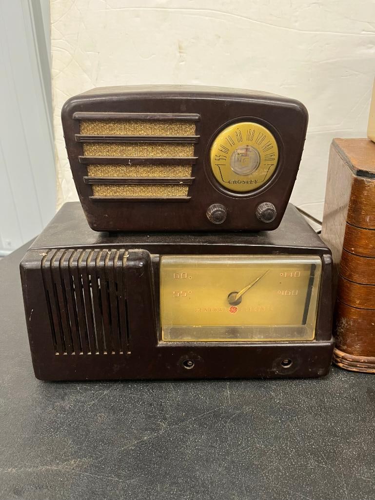 5 Antique Radios - 2