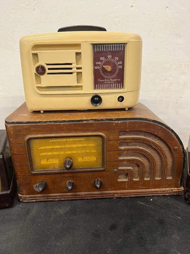 5 Antique Radios - 3