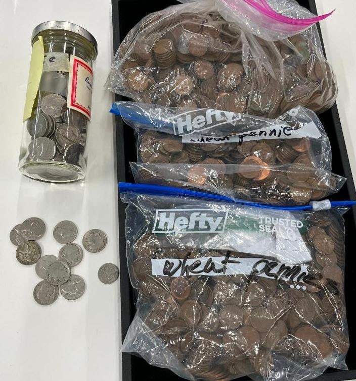 Collection of Wheat Cents, Jefferson Nickels etc.: Collection of Wheat Cents, Jefferson Nickels etc.