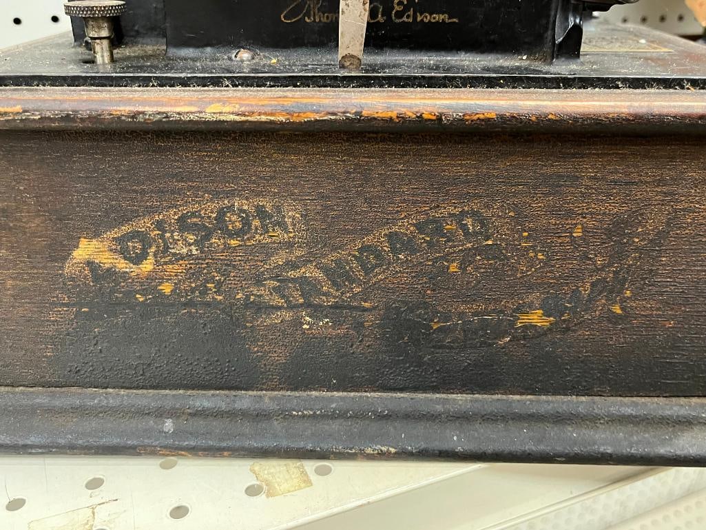 Edison phonograph and records - 2