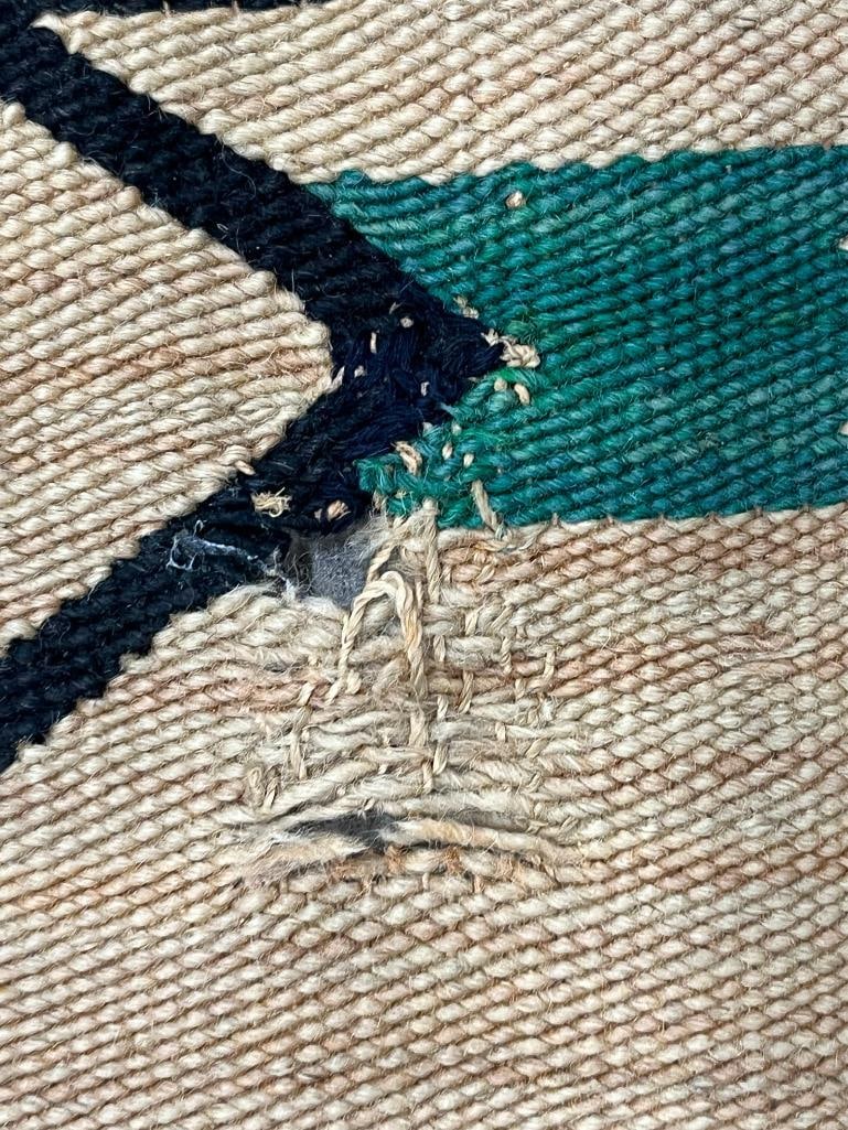 Native American rug with geometric patterns - 10