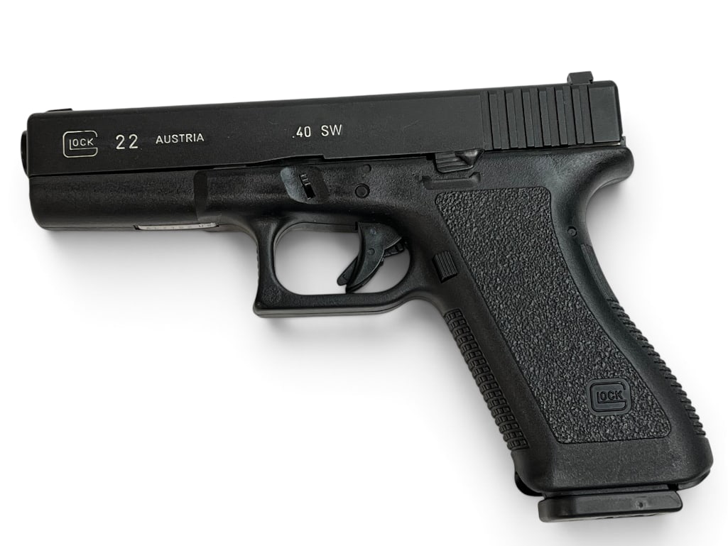 Glock Model 22 .40 S&W pistol (1 of 8)