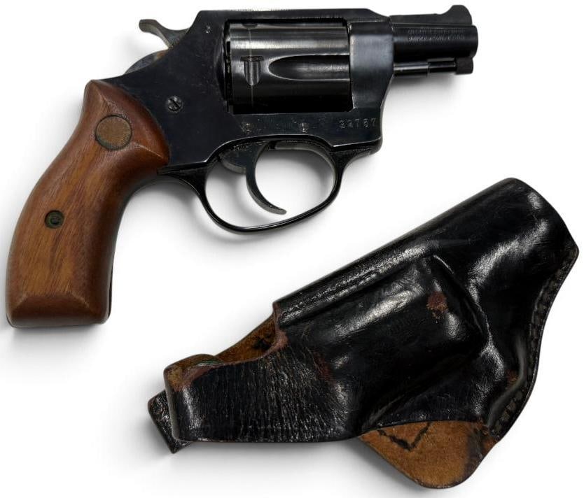 Charter Arms Undercover .38 Special revolver (1 of 7)