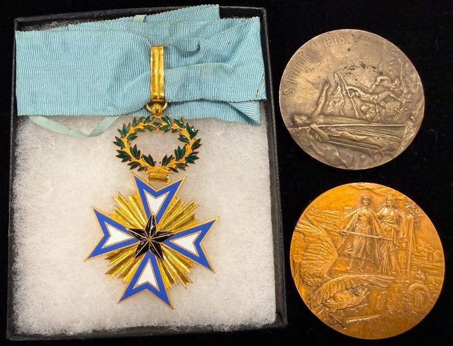 Order of the Black Star of Berlin and Bronze table medals (1 of 2)