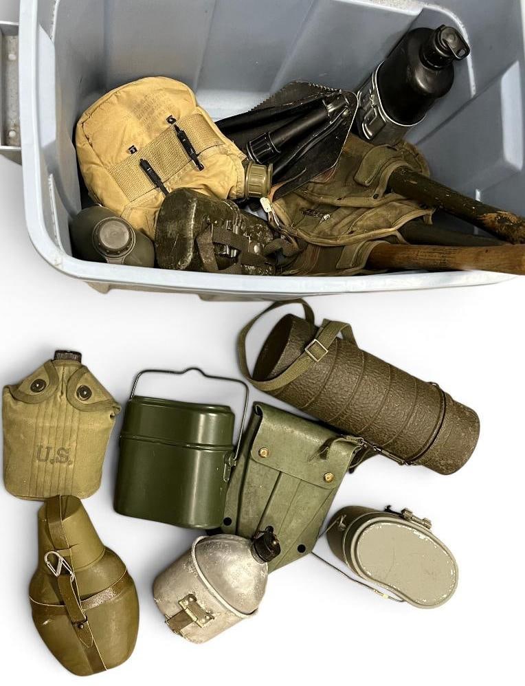 Canteens, entrenching tools etc.: Canteens, entrenching tools etc.