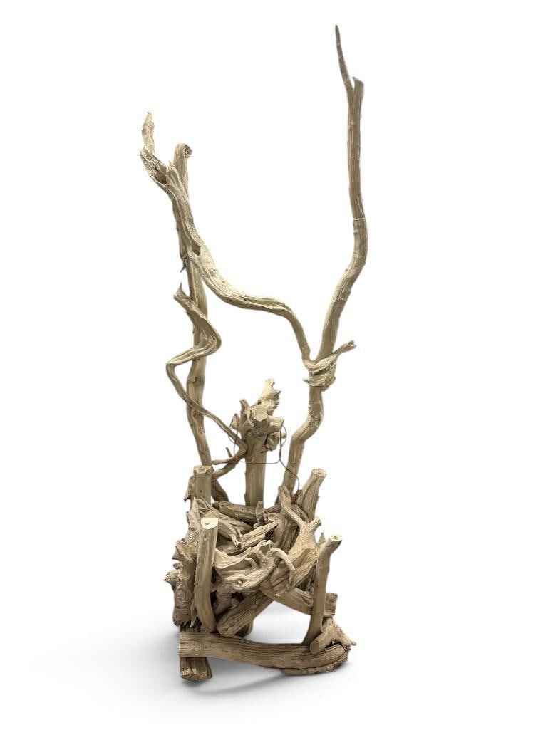 Mid Century Modern sculptural white lacquer driftwood lamp: Mid Century Modern sculptural white lacquer driftwood lamp. Approx. 76 x 22 x 22 inches.