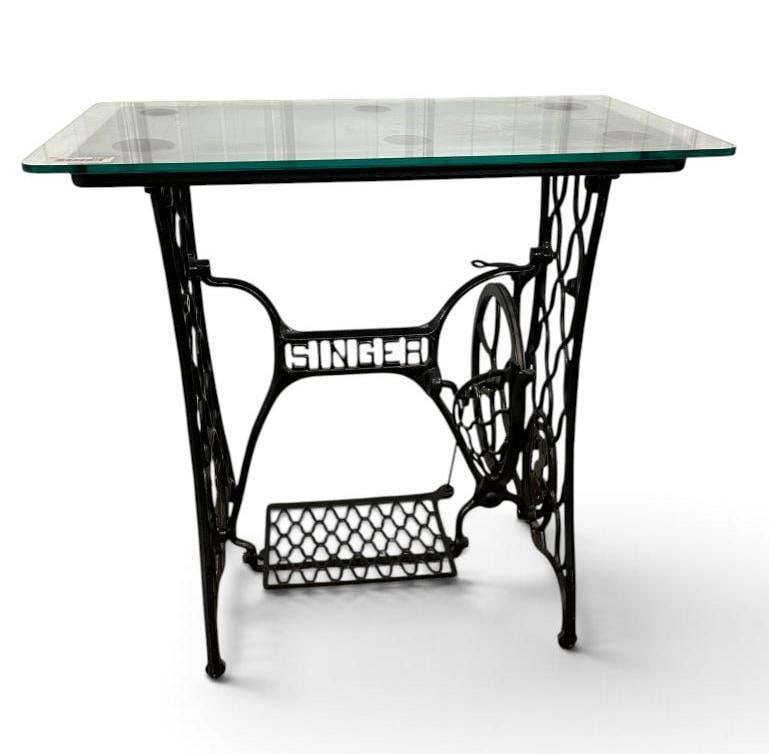 Singer Sewing Machine treadle stand with glass top (1 of 4)