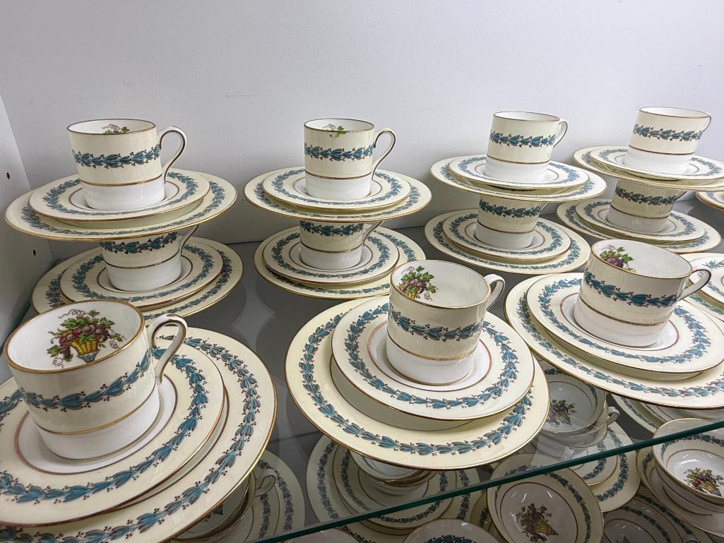 Wedgwood Appledore pattern tableware - 2