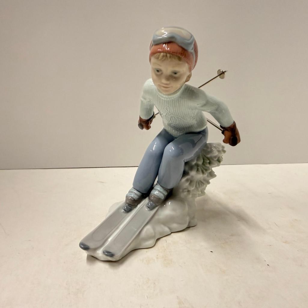 3 Lladro Figures - 5