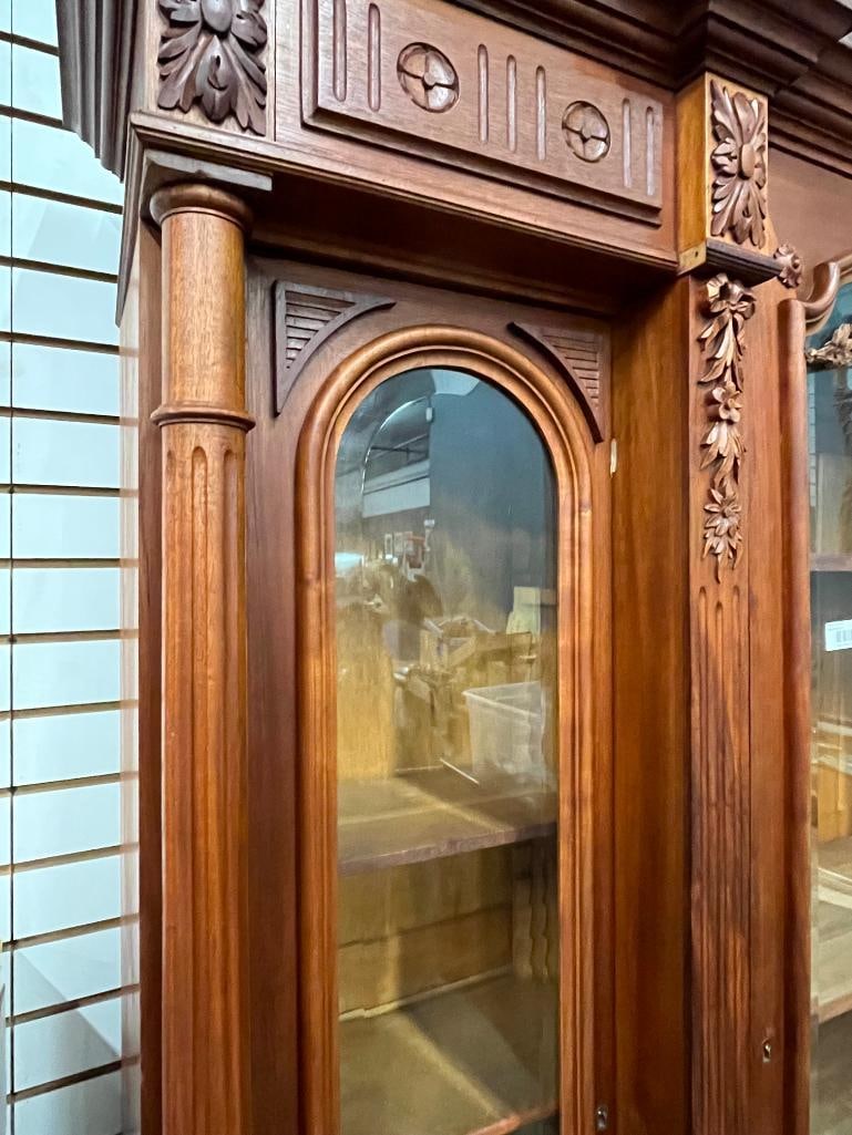 Victorian Walnut Bookcase - 3