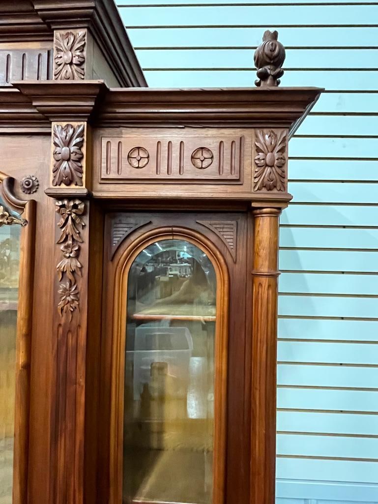 Victorian Walnut Bookcase - 5