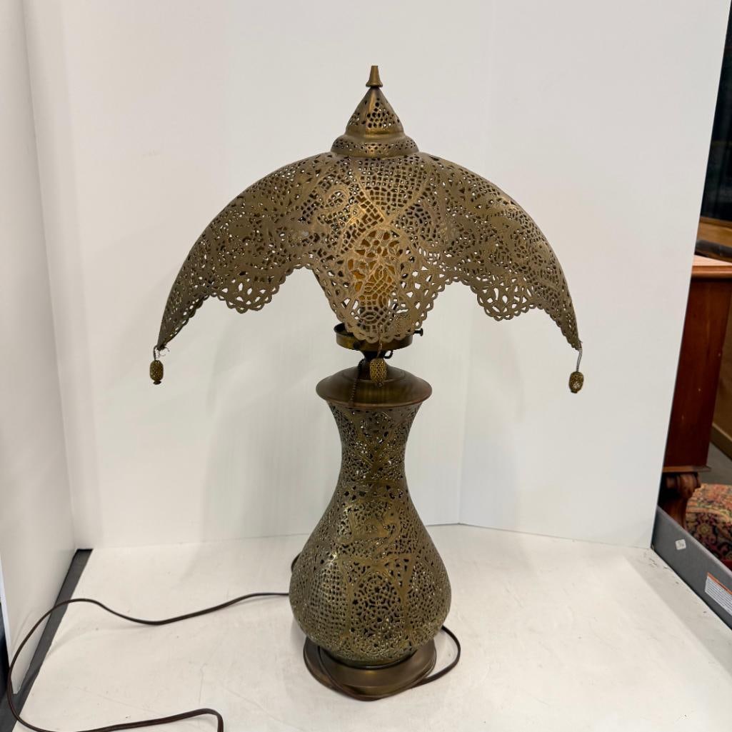 Middle Eastern handcrafted pierced table lamp - 6