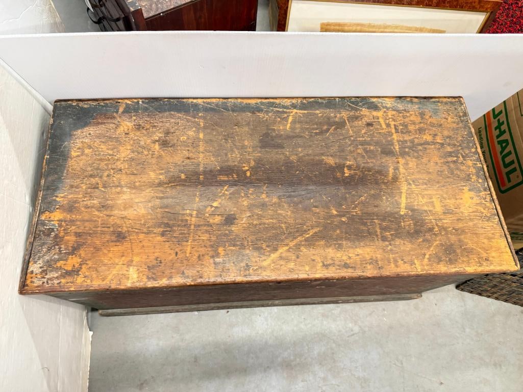 Antique Pine chest - 2