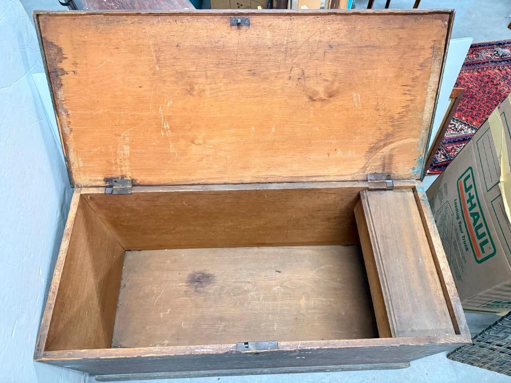 Antique Pine chest - 3