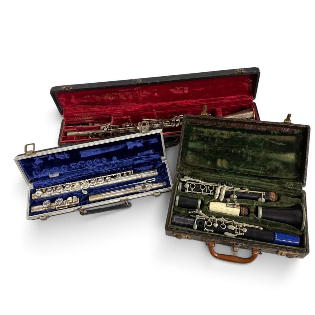 2 Clarinets and a Flute: 2 Clarinets and a Flute.