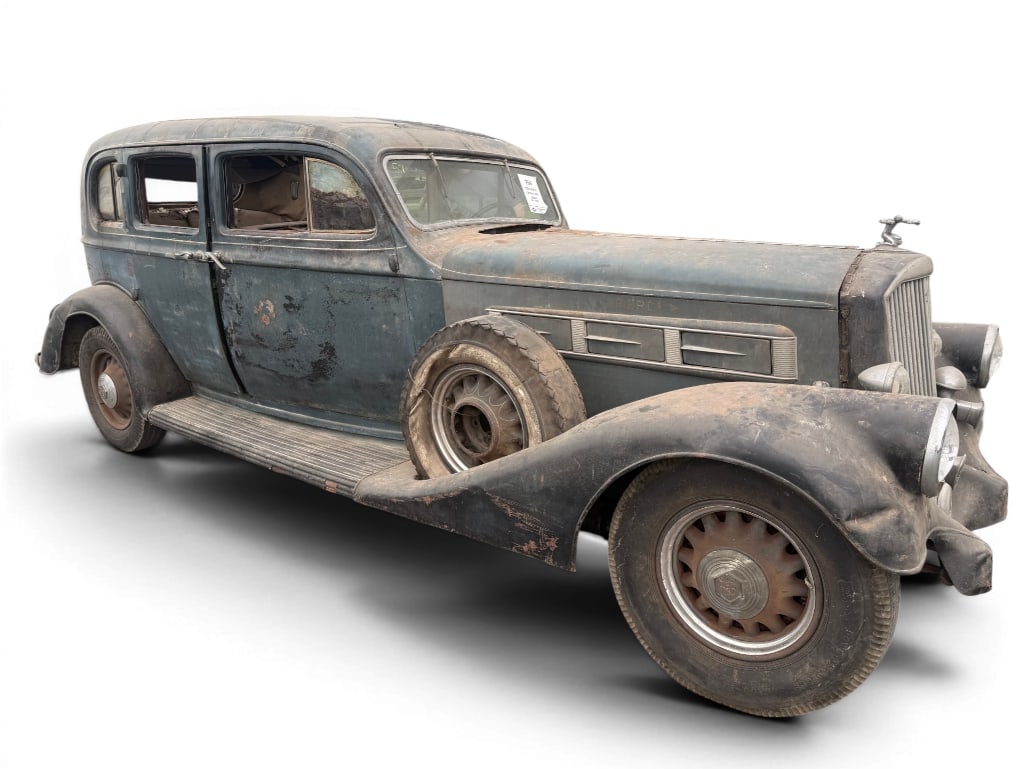 1935 Pierce Arrow Model 1245: 1935 Pierce Arrow Model 1245. VIN# 405097.