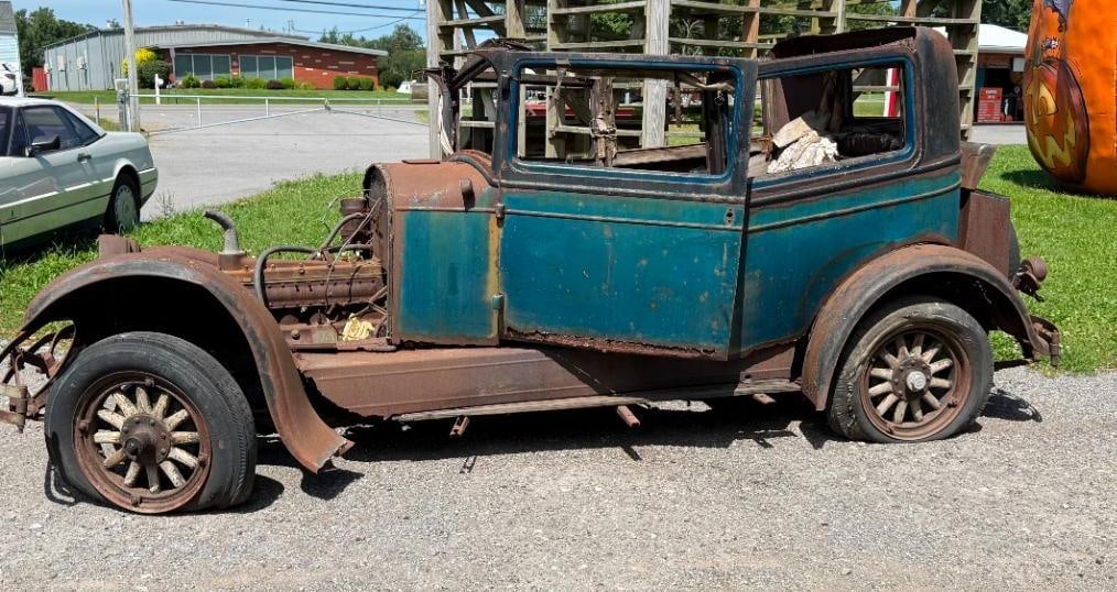 1927 Reo Wolverine - 2