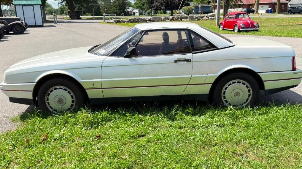 1989 Cadillac Allante (1 of 10)