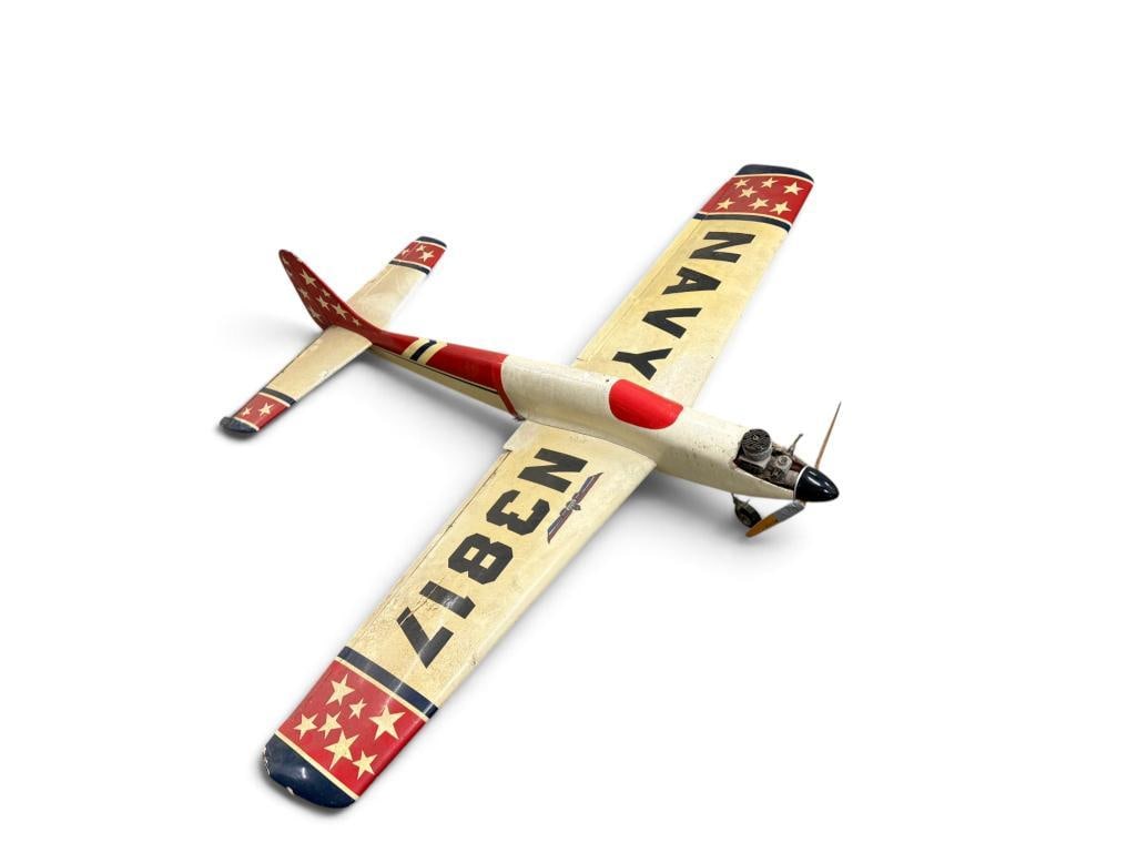 Vintage Gas powered model airplane (1 of 8)