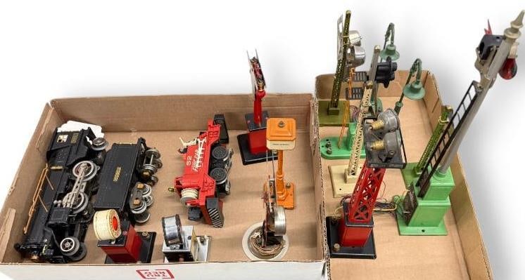 Lionel Trains, crossings street lights etc.: Lionel Trains, crossings street lights etc. 16 pieces.