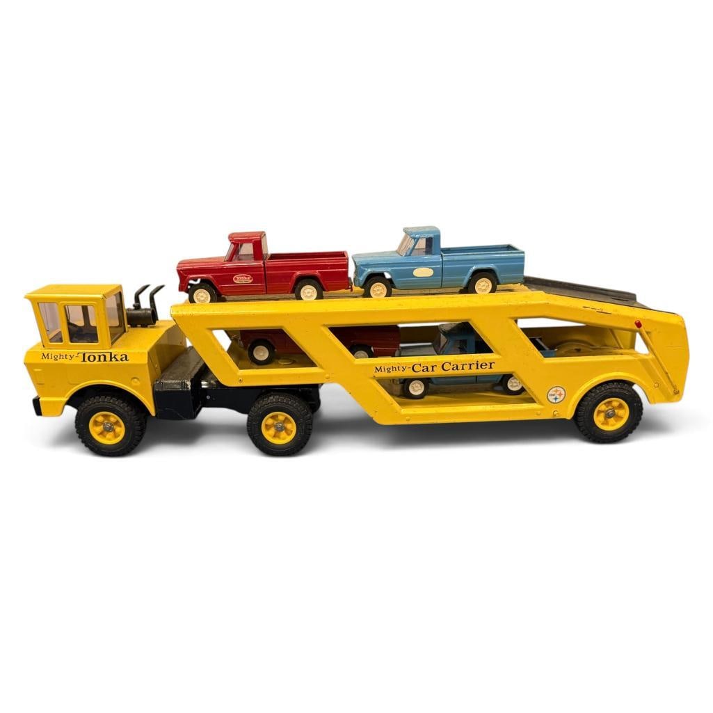 Mighty Tonka Mighty Car Carrier: Mighty Tonka Mighty Car Carrier. Approx. 35 x 9 x 7 inches.