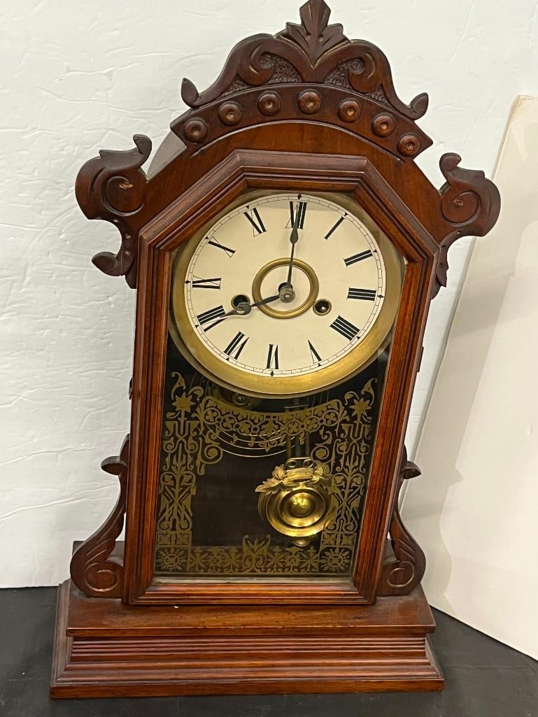 Mantel clock, level and brush - 6