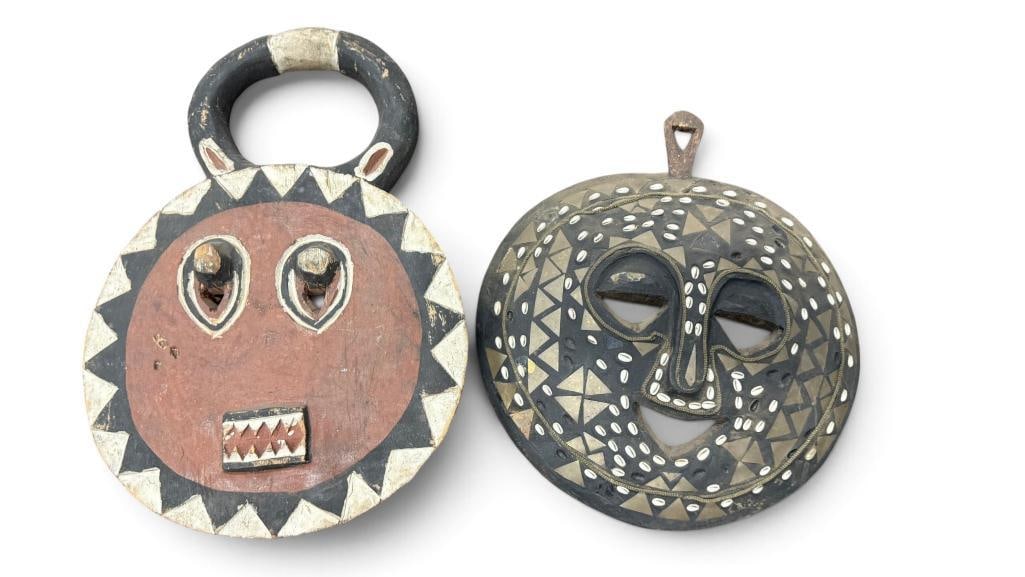 2 African carved wood masks (1 of 5)