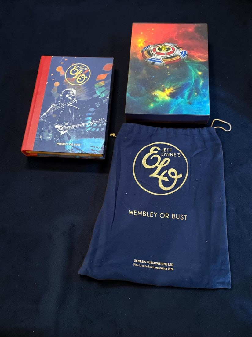 Jeff Lynne ELO Signed Deluxe Hardback Book (1 of 2)