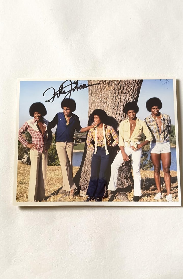 Tito Jackson Signed Photograph: This lot is a 10 x 8" photograph, autographed by Tito Jackson. Item comes with third party authentication including interactive QR code, item details and scoring.