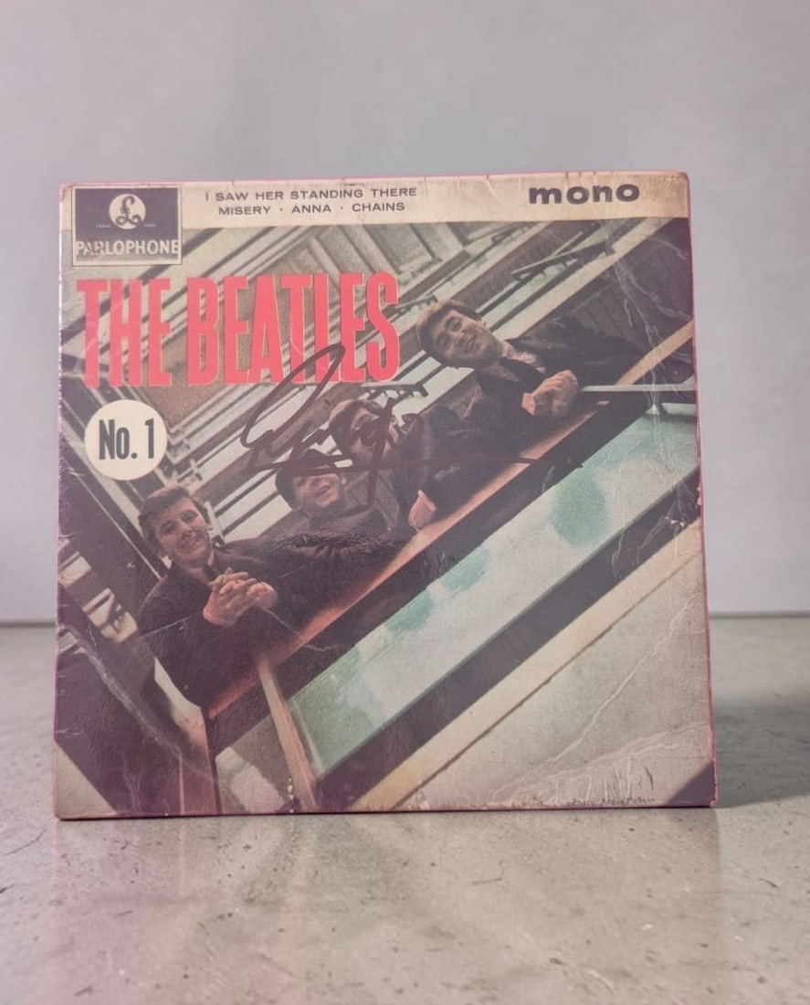 Ringo Starr The Beatles No 1 Signed Vinyl 45 EP Original First Pressing: This lot is a vinyl 45 EP (No 1) original first pressing, autographed by Ringo Starr of The Beatles. If you wish to upgrade to a third party authentication with holographic QR code and item scoring, a
