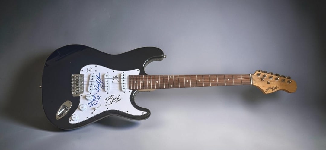 Guns N' Roses Signed Electric Guitar (1 of 2)