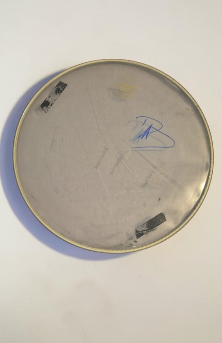 Dave Grohl Nirvana Foo Fighters Signed Drumskin (1 of 1)