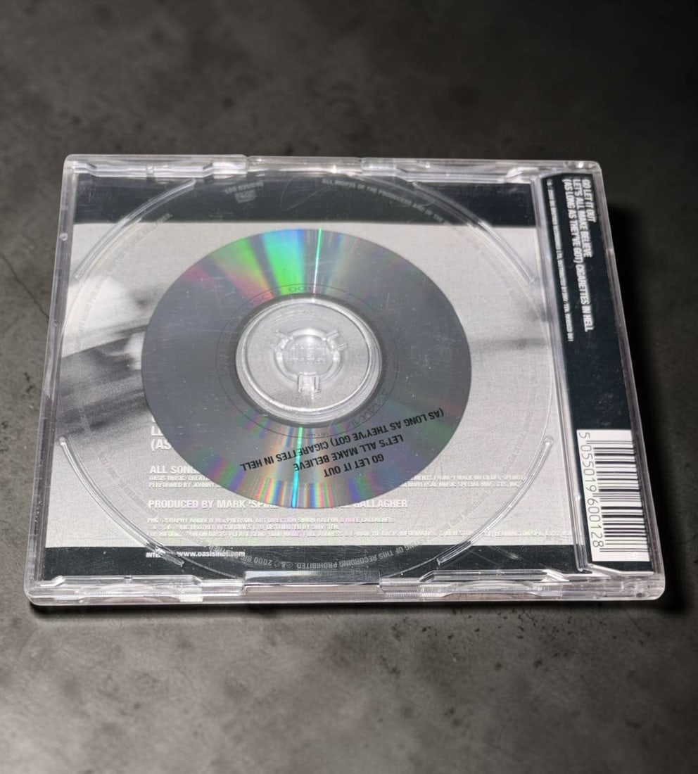 Oasis Signed CD Single - 2