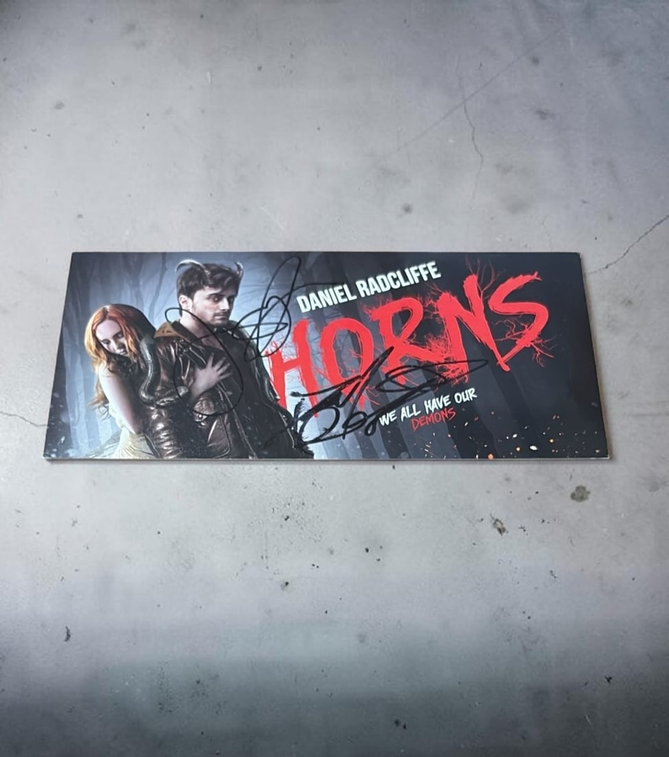 Daniel Radcliff And Juno Temple Signed Promotional Flyer: This lot is a promotional flyer for the movie (Horns), autographed by Daniel Radcliff and Juno Temple. If you wish to upgrade to a third party authentication with holographic QR code and item scoring,