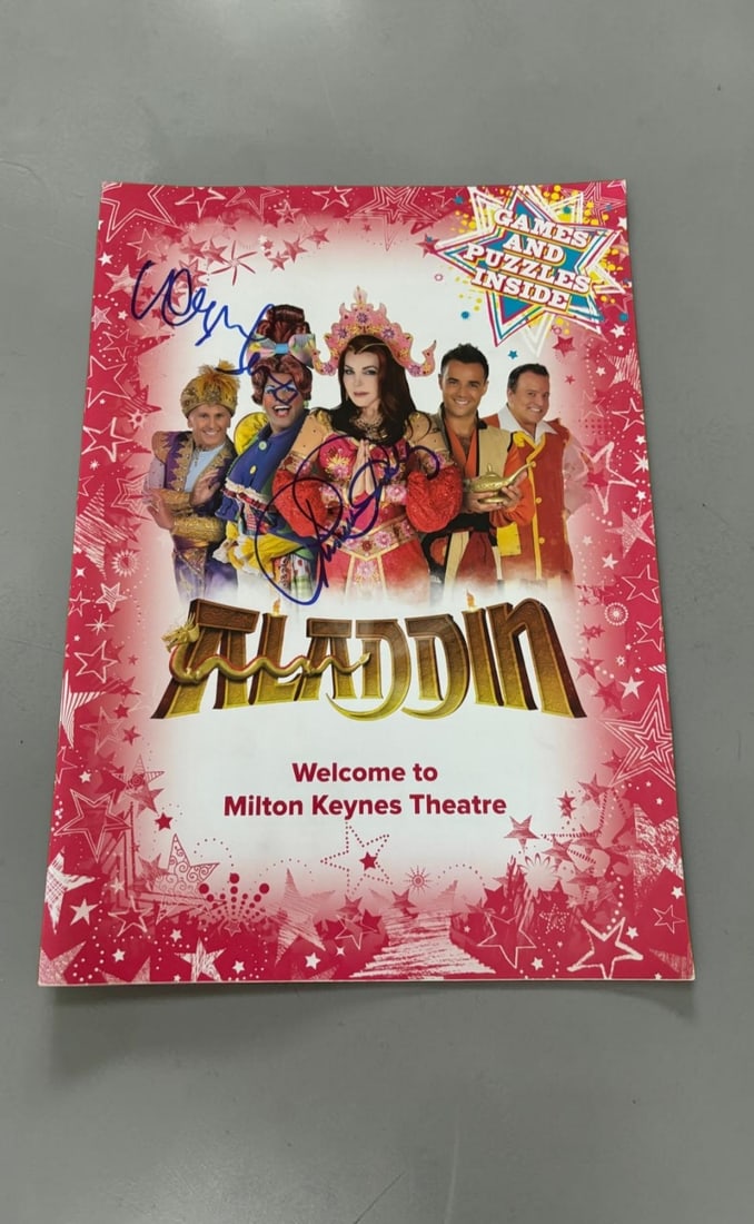 Priscilla Presley And Wayne Sleep Signed Aladdin Pantomime Programme: This lot is an Aladdin Pantomime Programme (Milton Keynes Theatre), autographed on the front of the programme by Priscilla Presley And Wayne Sleep. If you wish to upgrade to a third party